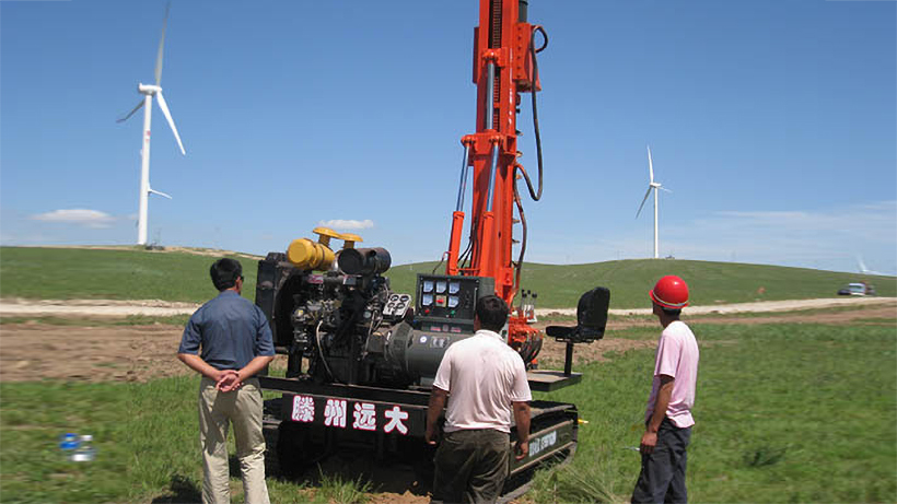 東城內(nèi)蒙古風(fēng)力電站工地現(xiàn)場